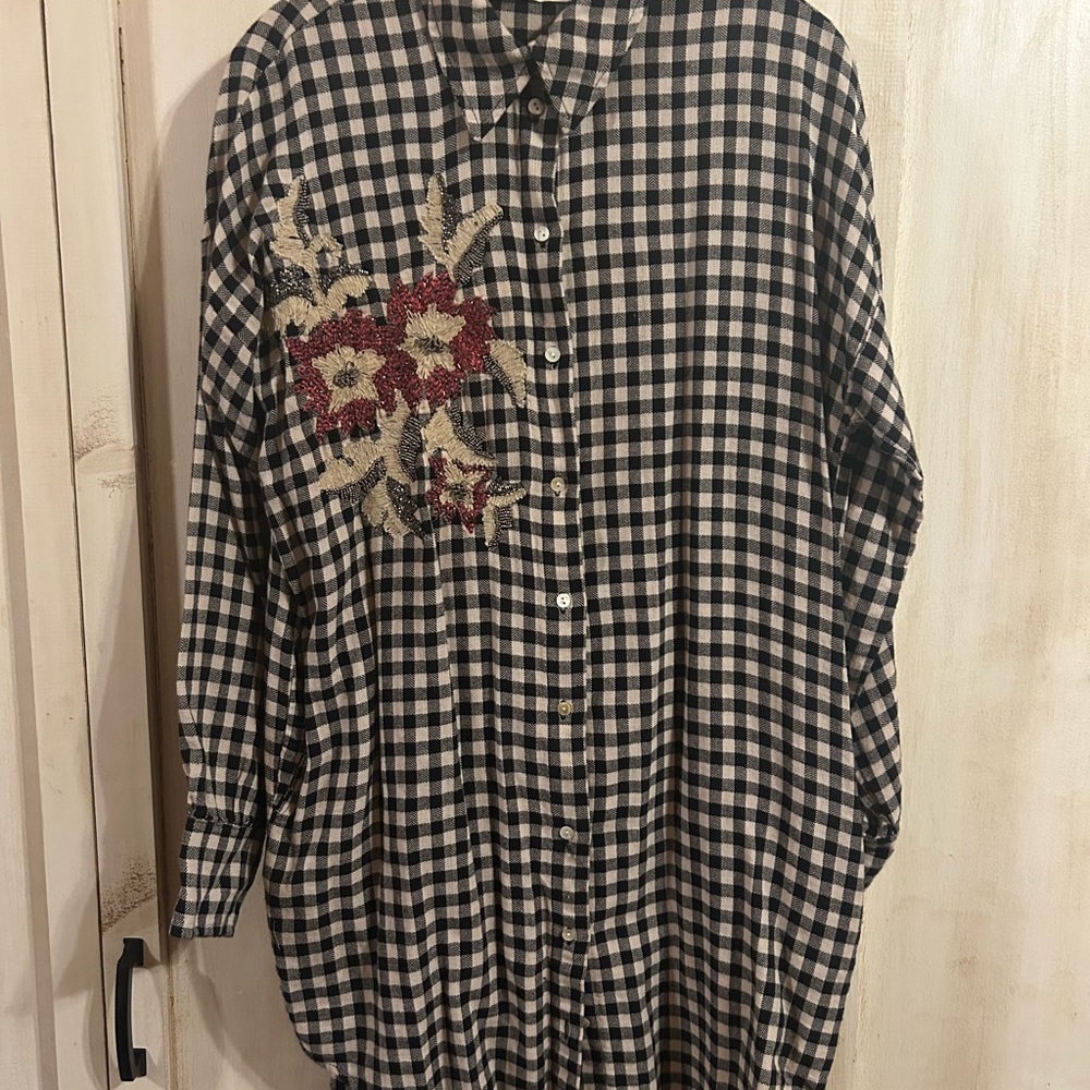 Zara Black and Tan Plaid Shirt